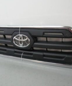 Tayota Tacoma front grille 2016